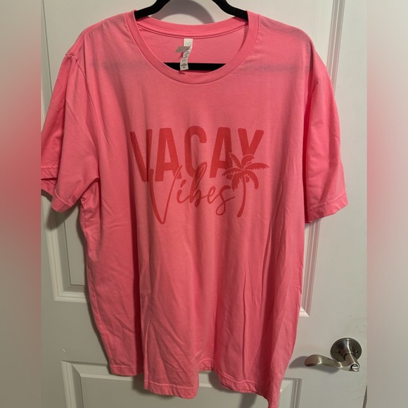 Bella Canvas Tops - Vacay Vibes Graphic Tee